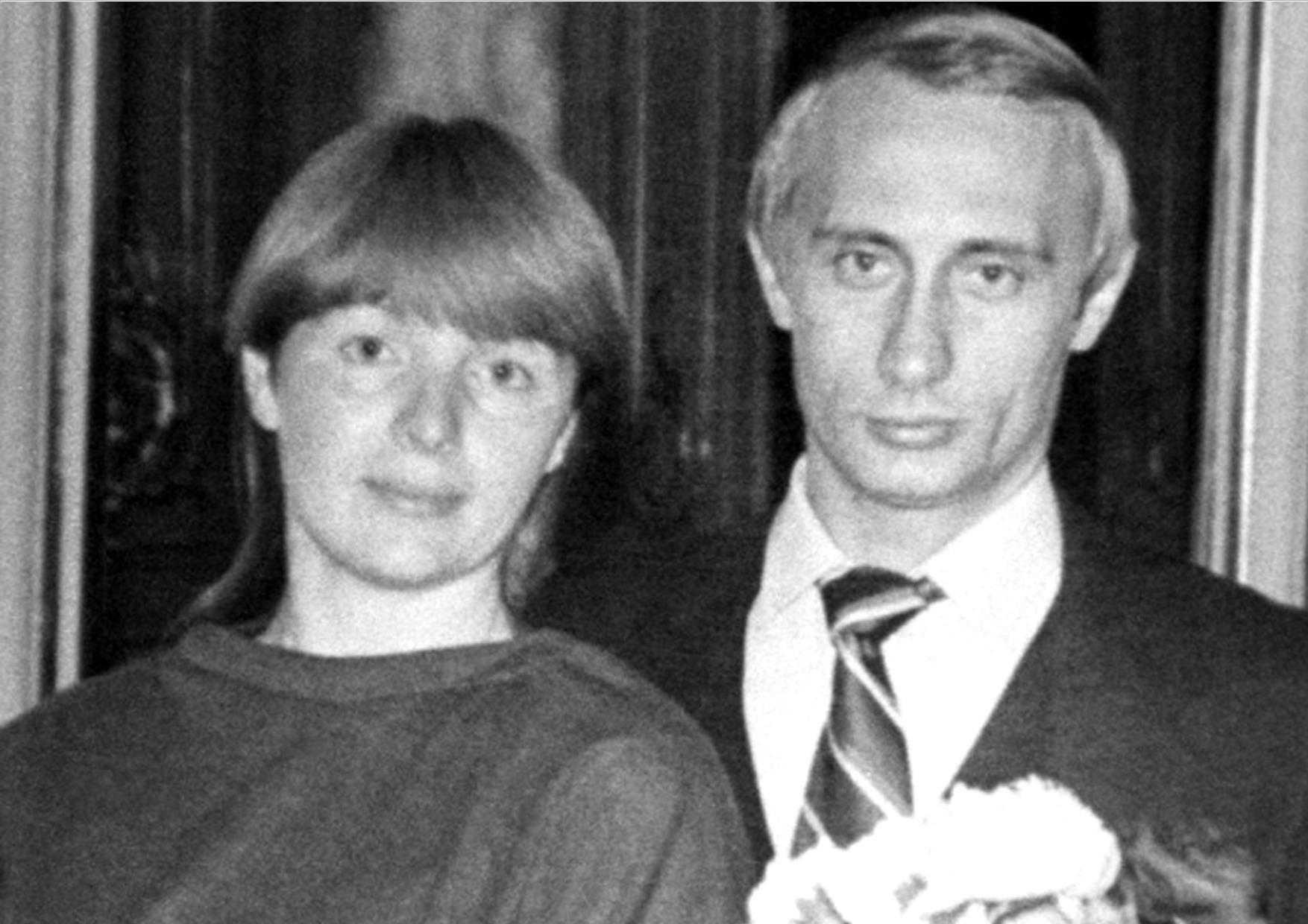 Владимир Путин с женой в молодости