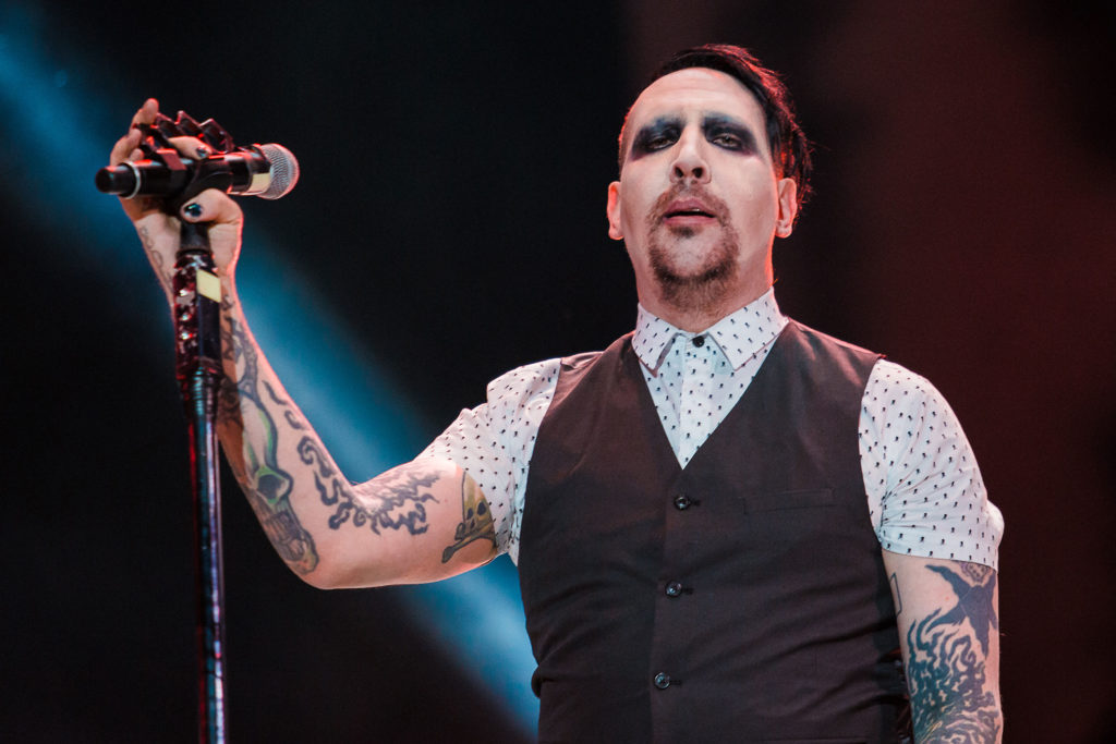 marilyn manson cancels two weeks tour dates due injury